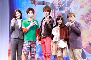 白石隼也・戸塚純貴 新番組『仮面ライダーウィザード』制作発表会見