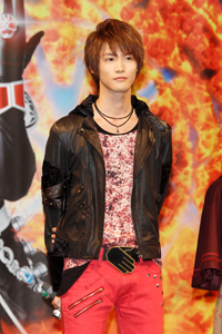 白石隼也・戸塚純貴 新番組『仮面ライダーウィザード』制作発表会見