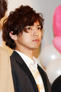 【貴重】桐山漣 直筆サイン入り 写真 フォト 学園祭 テニミュ 俳優 公式写真、桐山漣、瀬戸康史【テニミュ】の通販 by Megumi＊'s
