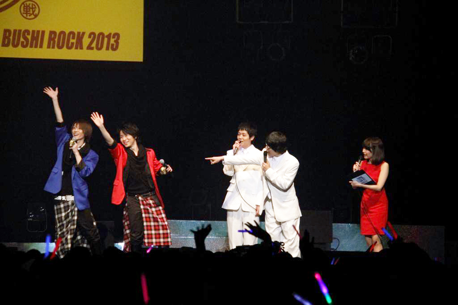 戦国鍋TVライブツアー～武士ロックフェスティバル2013～〈2枚組〉 Amazon.co.jp: 戦国鍋TVライブツアー~武士ロックフェスティバル